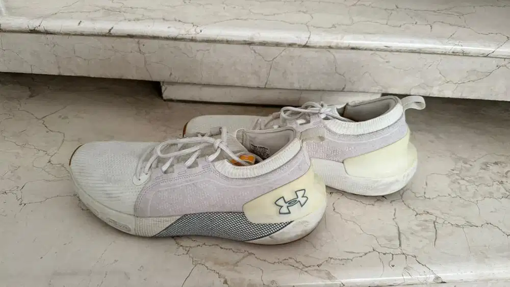 Under armour preloved