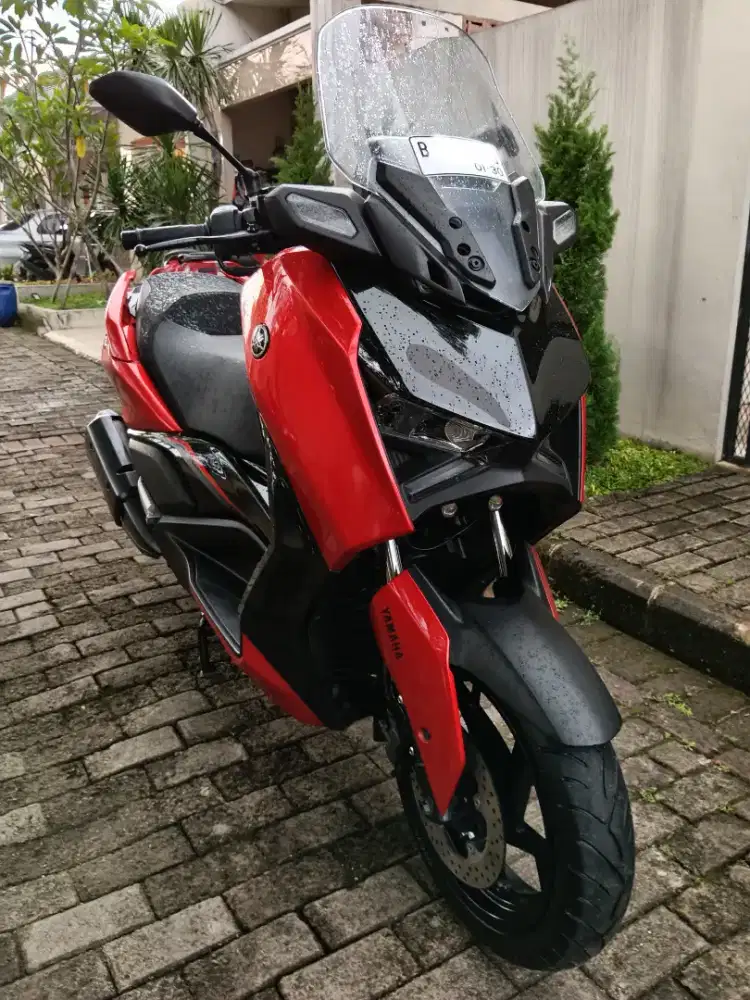 Yamaha Xmax Connected 2025 B DKI km rendah