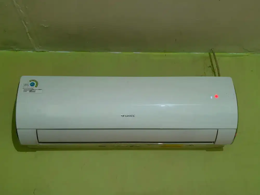 Dijual AC Gree 1/2pk