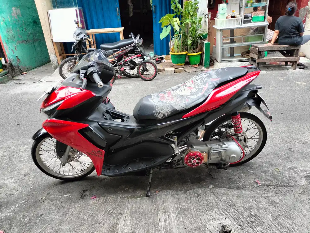 Yamaha aerox 155 tahun 2021 mesin halus pajak panjang