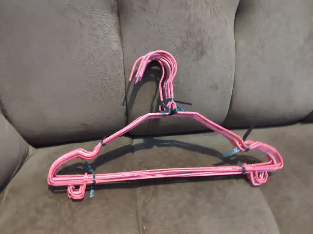 Hanger gantungan baju kawat tebal isi 20pcs bisa beli satuan