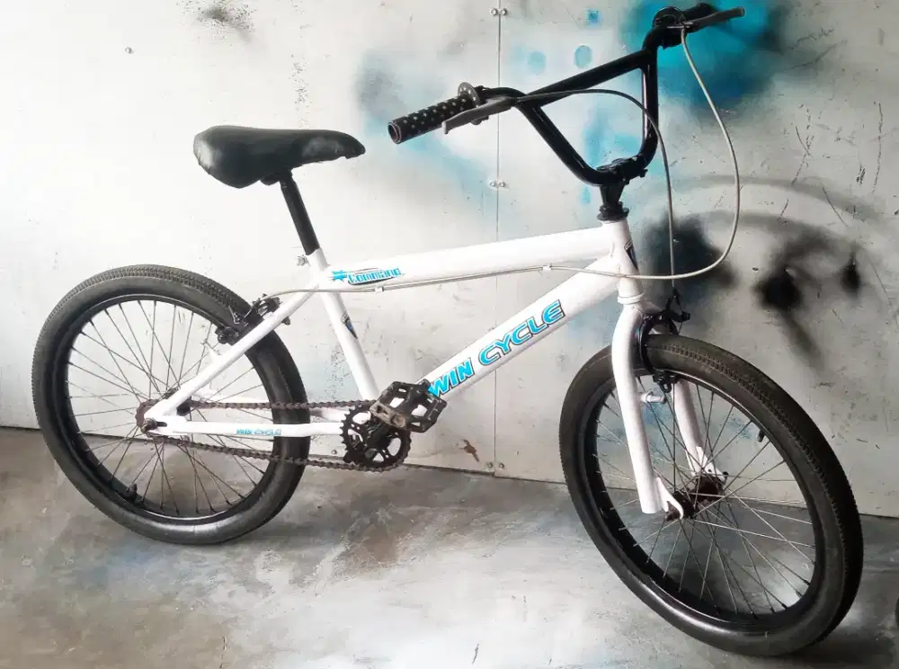 Sepeda bmx 20in siap gowes