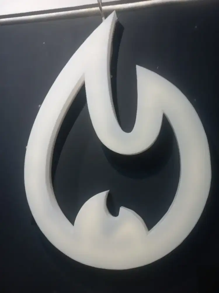 HIASAN DINDING LED BENTUK API – HSC 2025