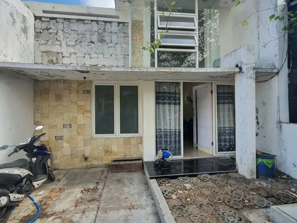 1852. Dijual Rumah Green Lake Wonorejo Rungkut