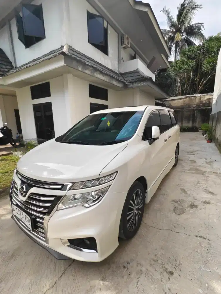 NISSAN ELGRAND HWS 2.4 bonus 30 jutaan jual cepat BU mulus 100%