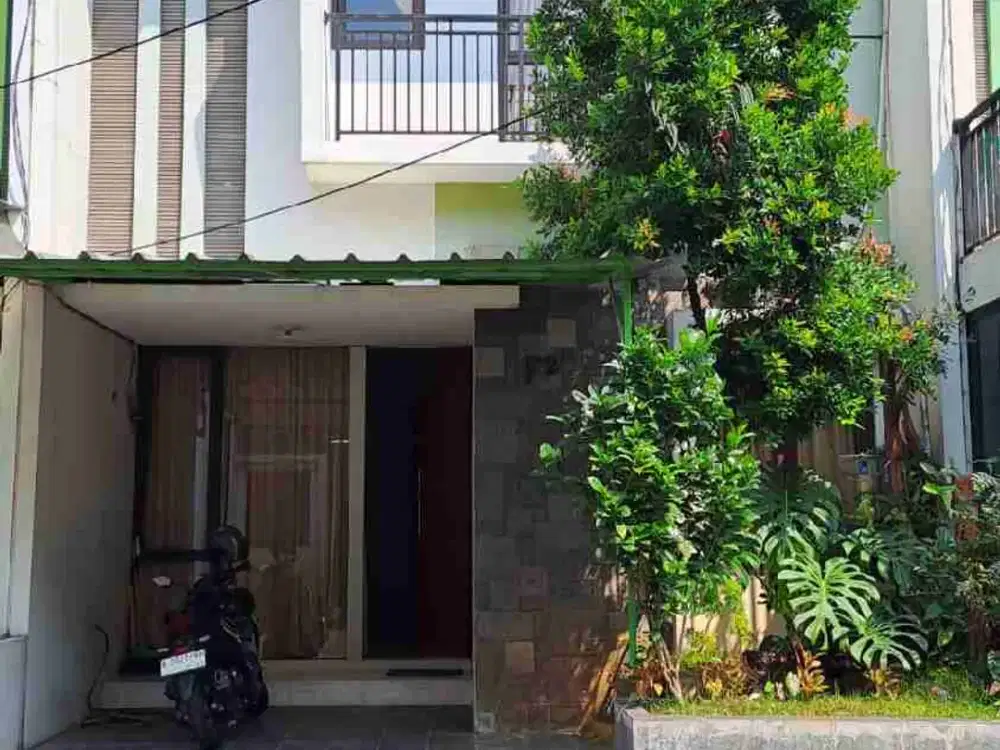 Dijual Rumah 2 lantai di Perumahan Grand Bintaro Asri, Jalan Ki Hajar Dewantoro, Ciputat, Tangerang selatan