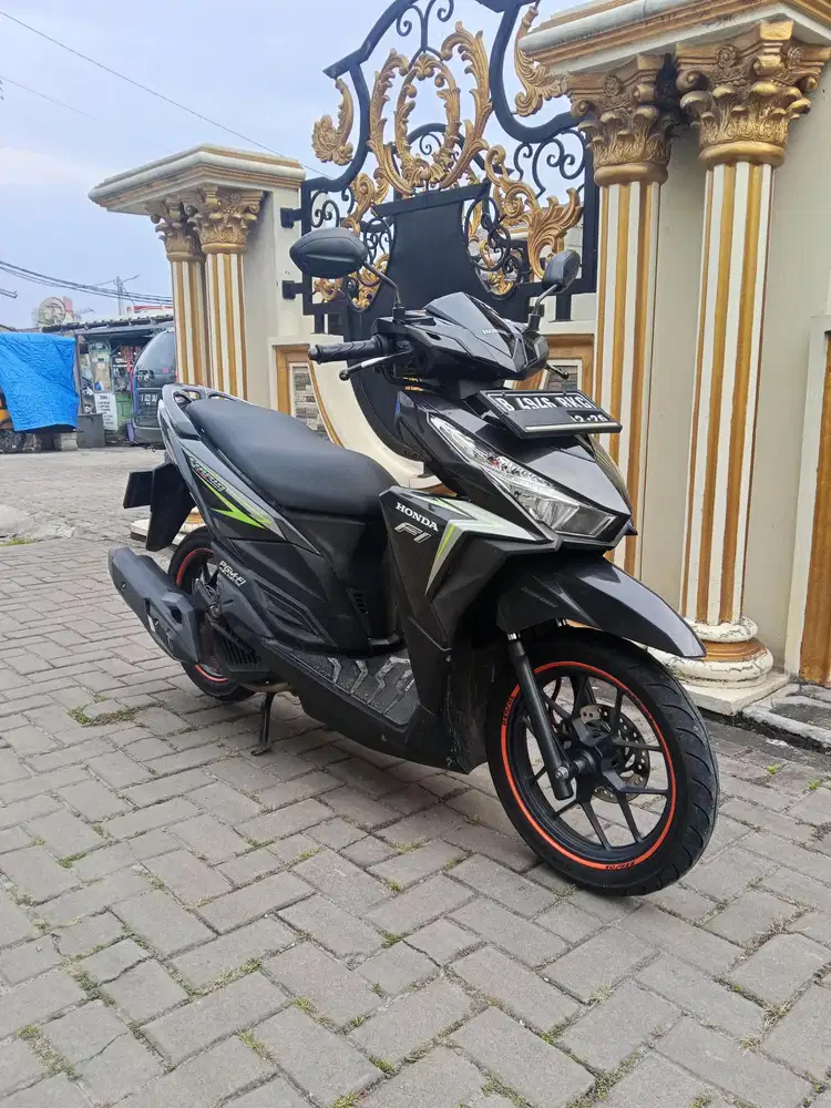 Di jual Honda Vario CBS ISS esp 2016 sangat terawat sekali