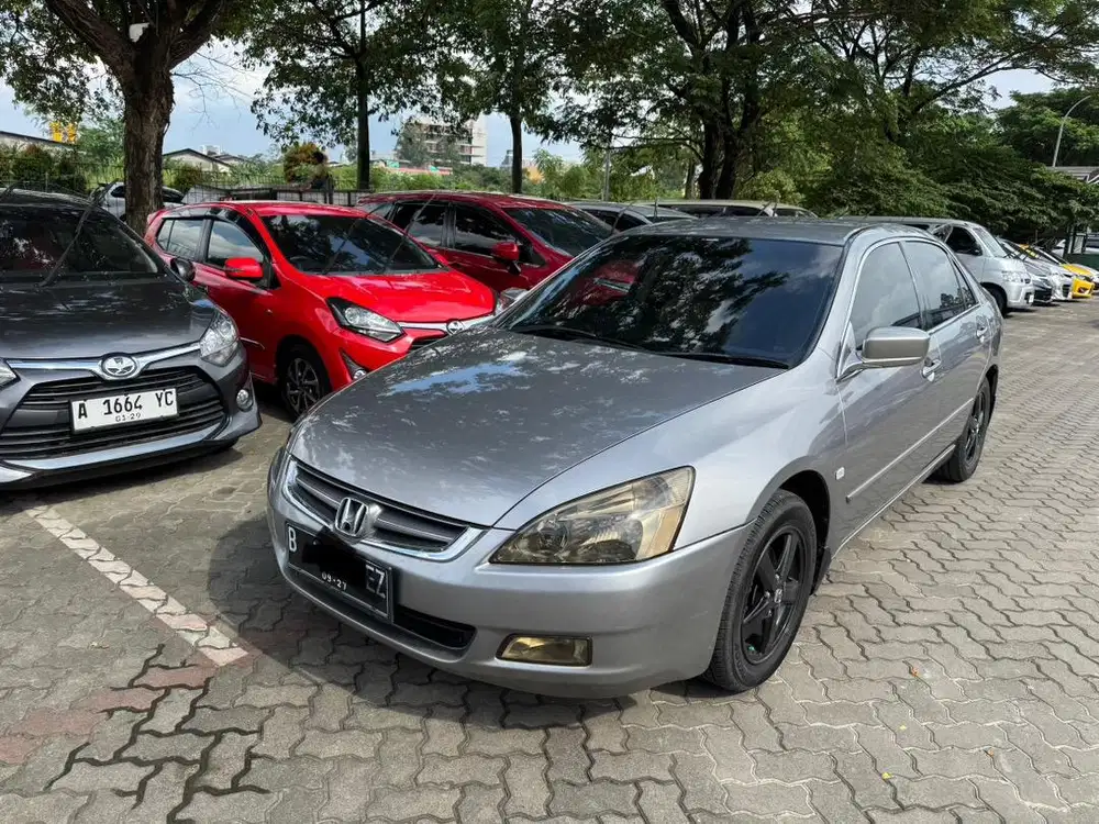 (Cash) km 80rban Accord manual 2006 abu bagus cek datang camry mt