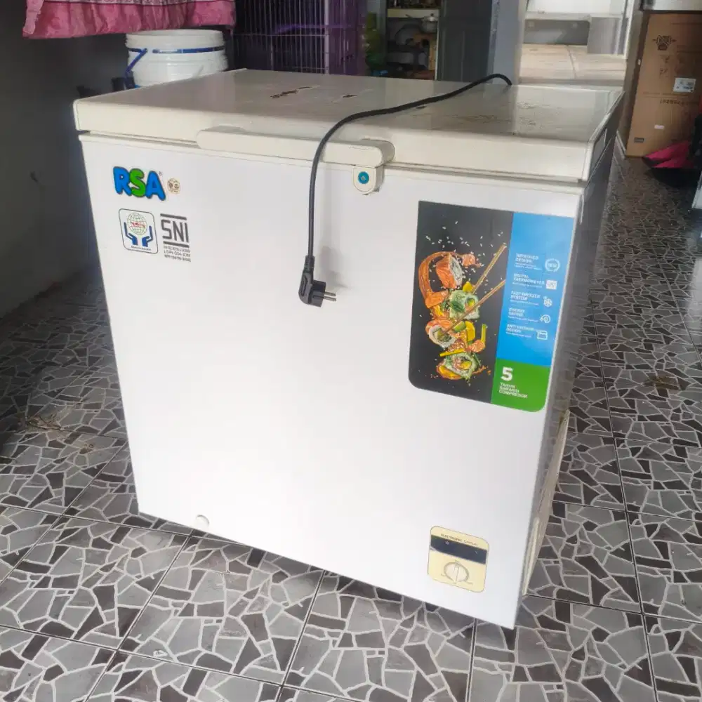 CHEST FREEZER BOX RSA 200L Second Rasa Baru CF-210
