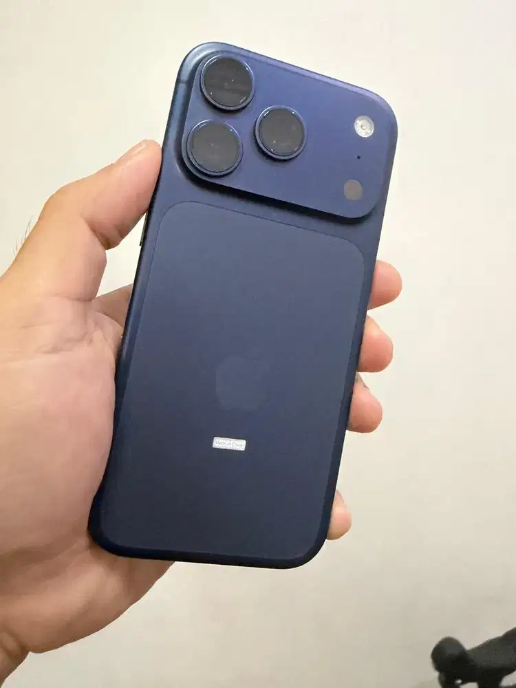 iPhone 17 Pro Deep Blue Garansi Resmi