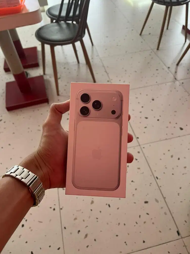 iphone 17 pro 256 silver new ibox cash/kredit cukup bawa ktp