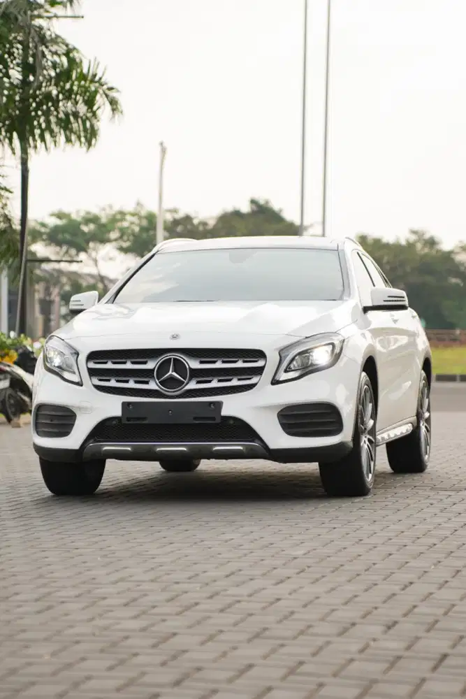 Mercedes Benz GLA200 AMG Night 2020