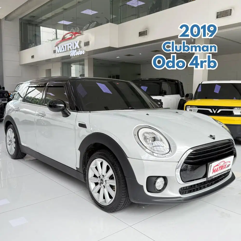 Mini Cooper Clubman 1.5 2019 Silver Metallic on Black