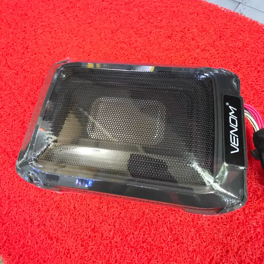 Subwoofer Kolong Aktif VENOM VX 6.8 PB Subwoofer Kolong Aktif VENOM