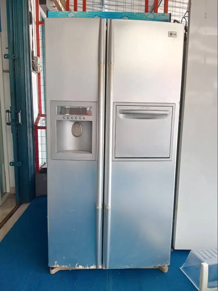 Kulkas murah 2 pintu side by side bekas normal merk LG