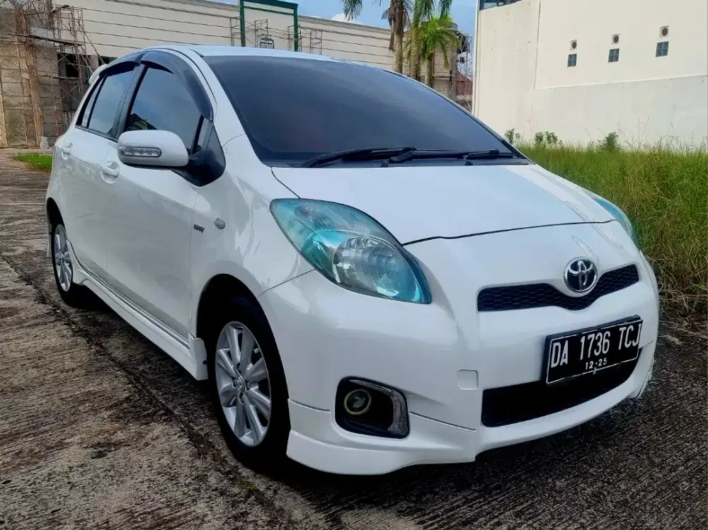 Toyota Yaris E Manual 2012 Orisinil Istimewa.Cash/Kredit