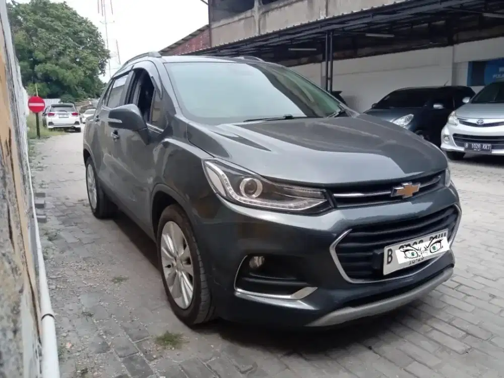 Trax PREMIER AT KM66RB 2018 PJK 10/26 Kdsi Bagus JUAL CASH