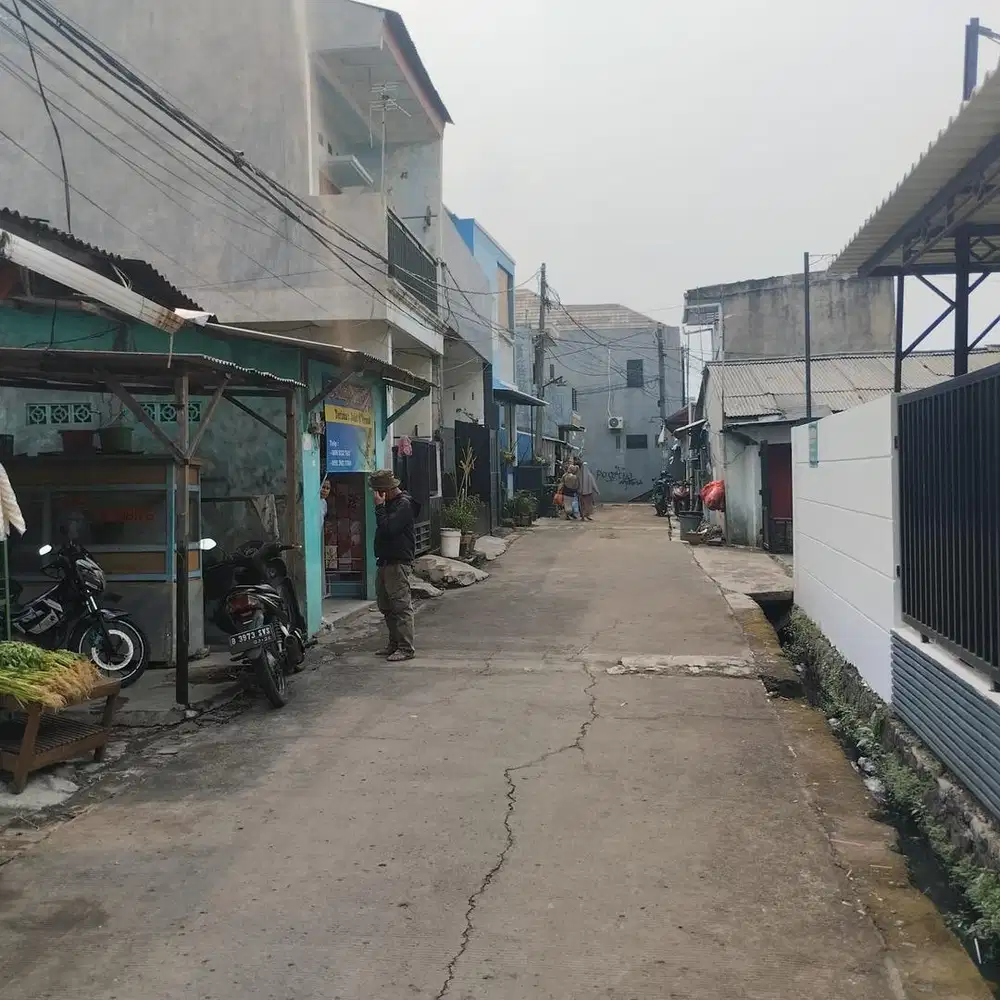 DIJUAL CEPAT Kontrakan 8 Pintu + 2 Kios