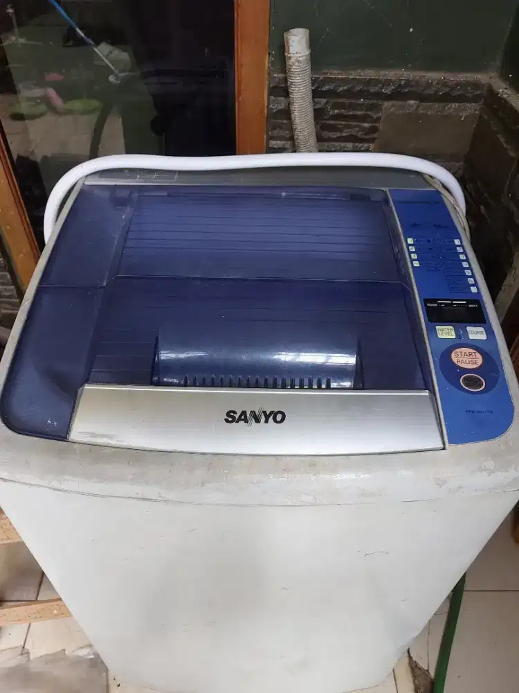 Mesin cuci 1 tabung merk sanyo