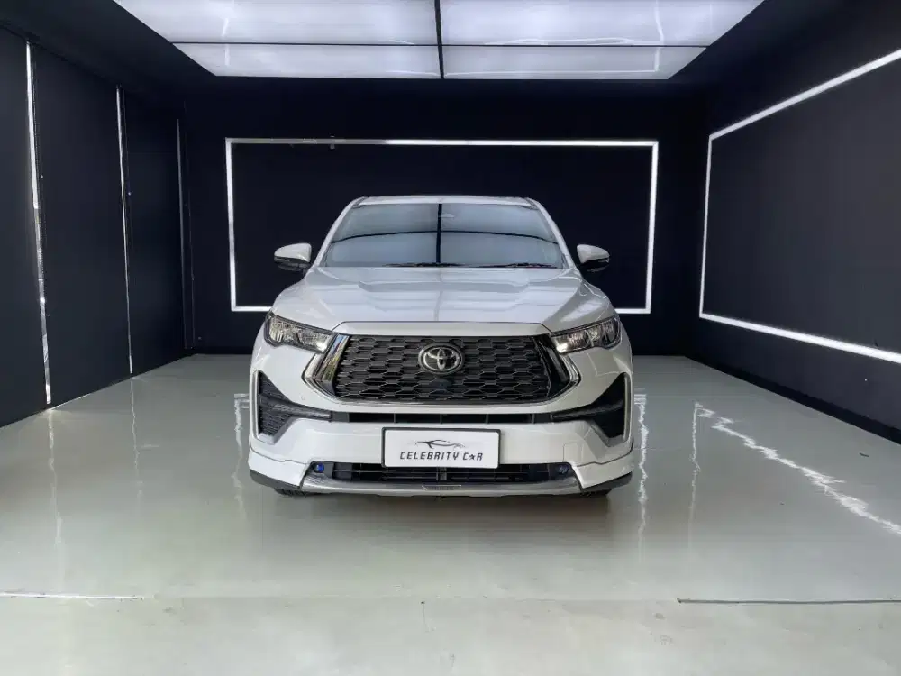 TOYOTA INNOVA ZENIX 2.0L Q HV HYBIRD CVT TSS MODELISTA