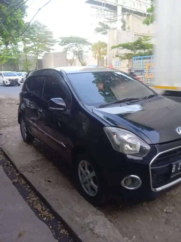 Daihatsu Alya X 1,0 2016 Manual