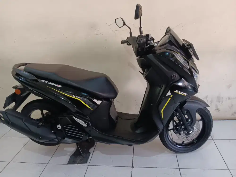 Lexi lx thn 2024 top