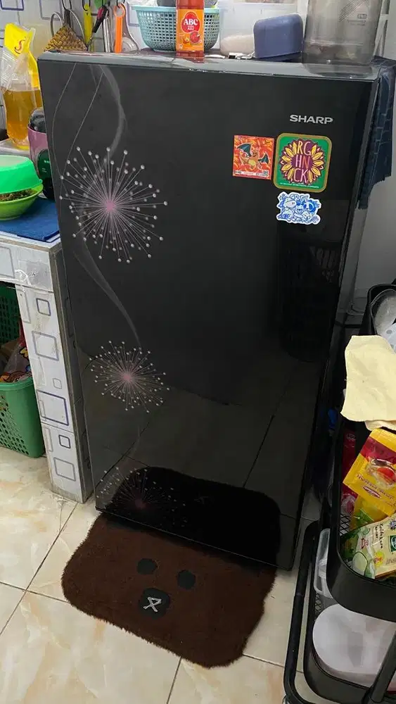 Dijual Cepat Kulkas SHARP 1 Pintu