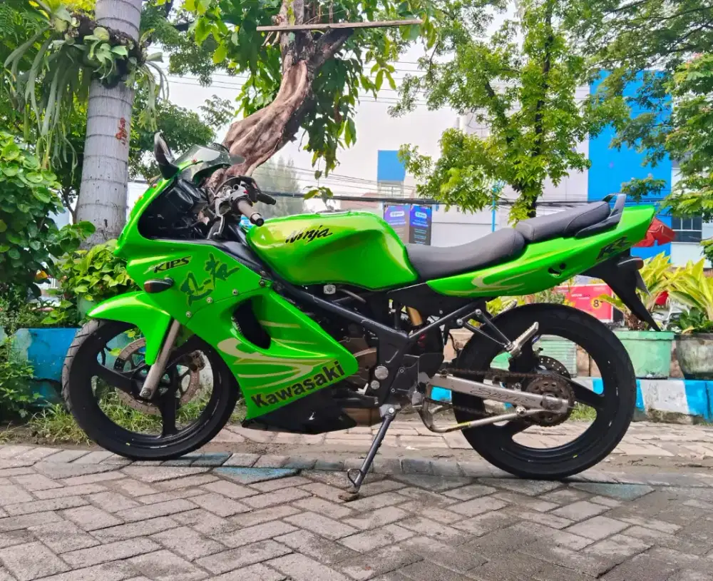 Jual ninja rr old 2010 plat luar jawa