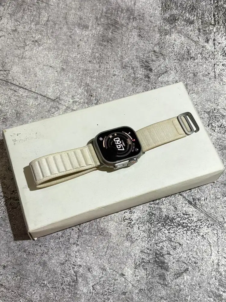 Apple Watch Ultra 1 49mm Titanium Ex IBox