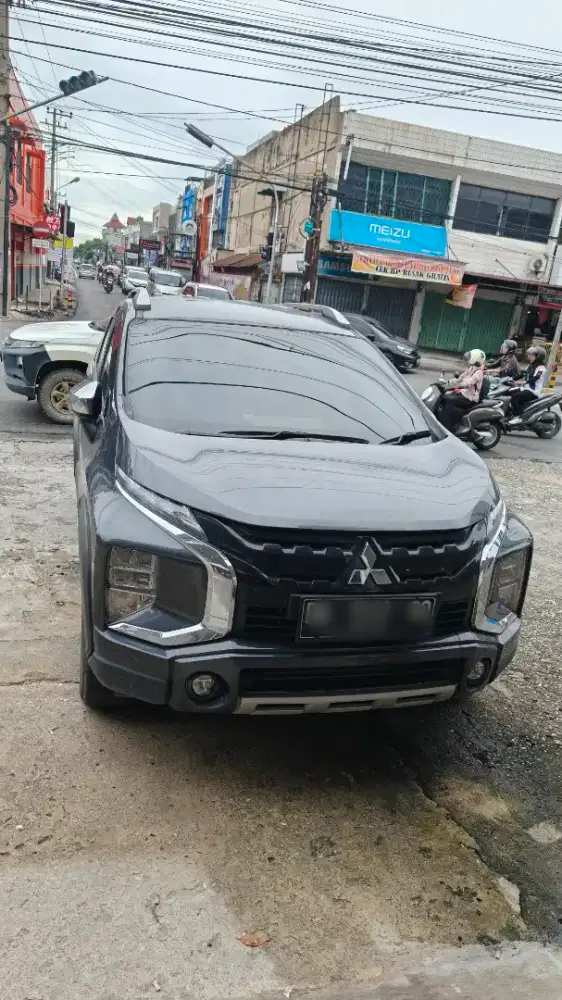 DIJUAL XPANDER CROSS 2022