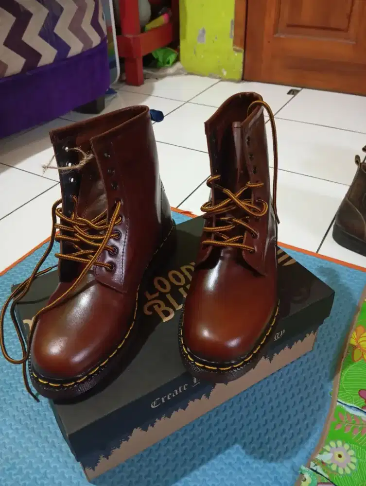 Jual sepatu floody blue kulit asli