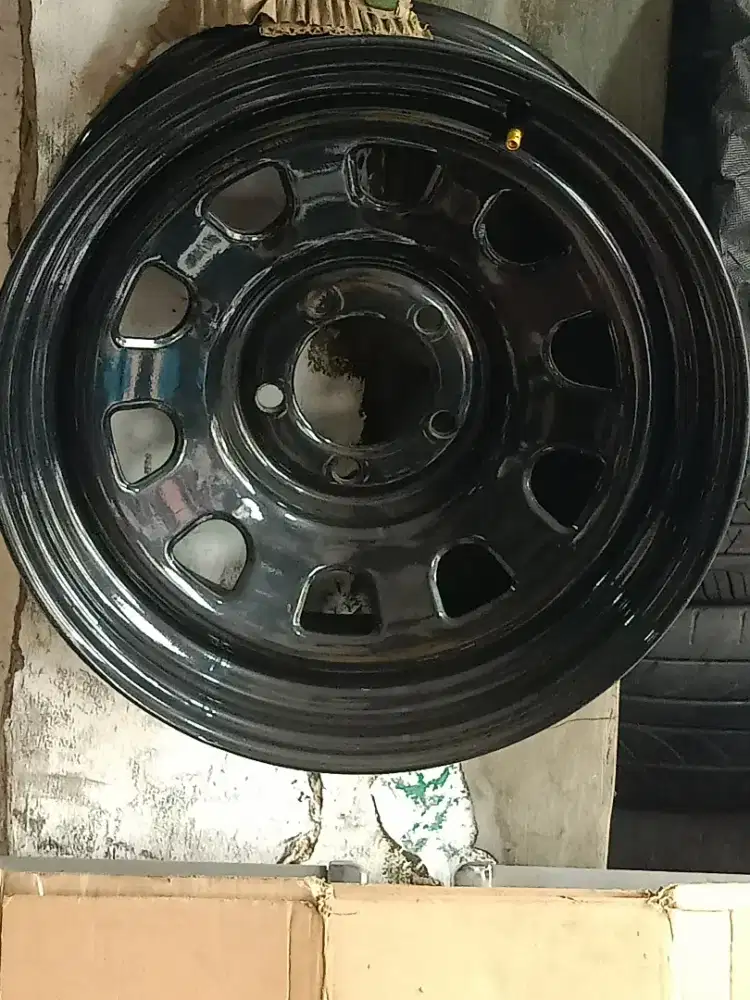 Daytona ring 16 x 8 in ET 10 hole 5 pcd 114,3