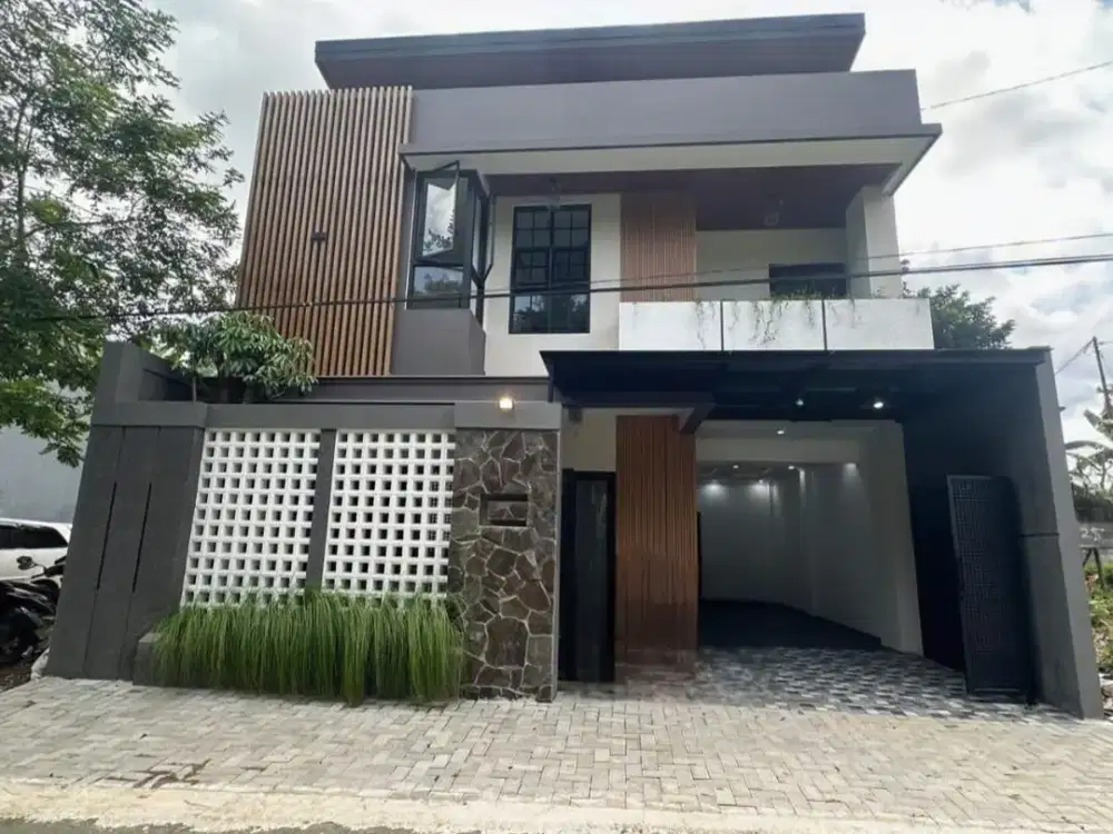 Rumah bagus di purwomartani dekat exit toll