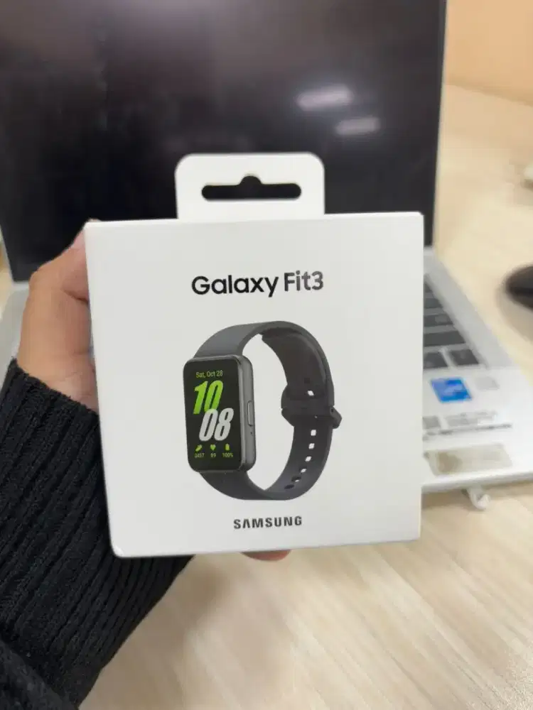 Samsung Galaxy Fit 3 BNIB