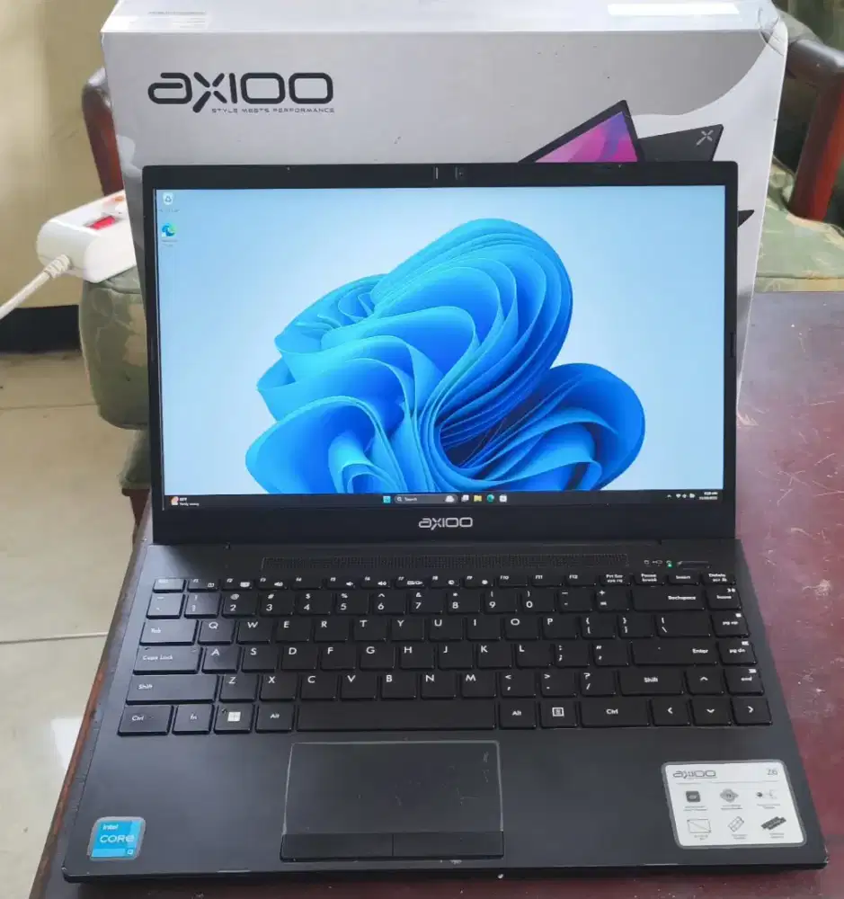 Laptop Axioo Z6 i3-1215U (16/512)