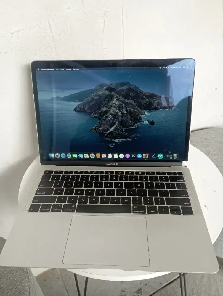 MACBOOK AIR RETINA 13