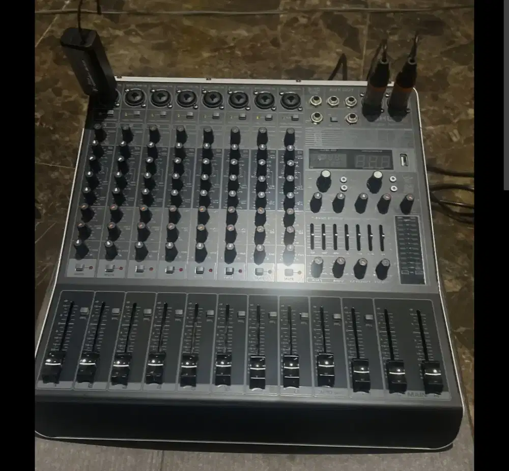 Ashley Super M8 Pro Mixer Audio Bekas