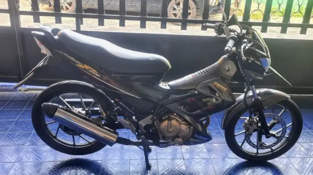 SUZUKI SATRIA FU 150 TIPE BARONG MULUS 100% FULL ORIGINAL 2010
