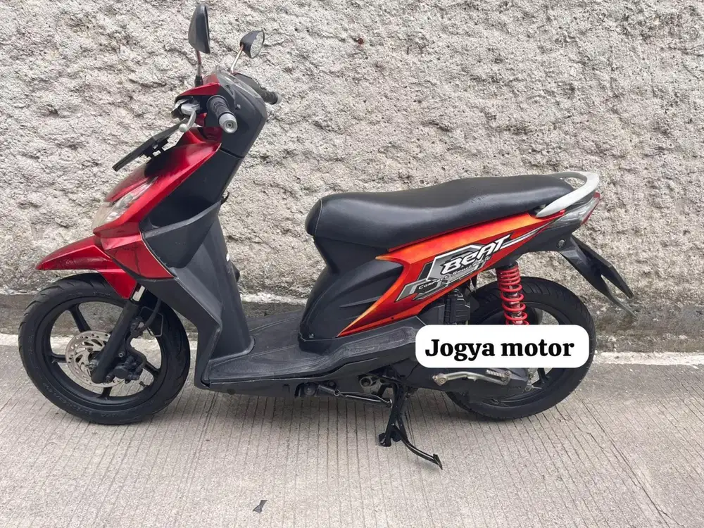 (B) Honda beat karbu tahun 2012 cash