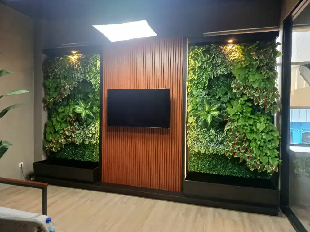 Vertical Dinding Sintetis