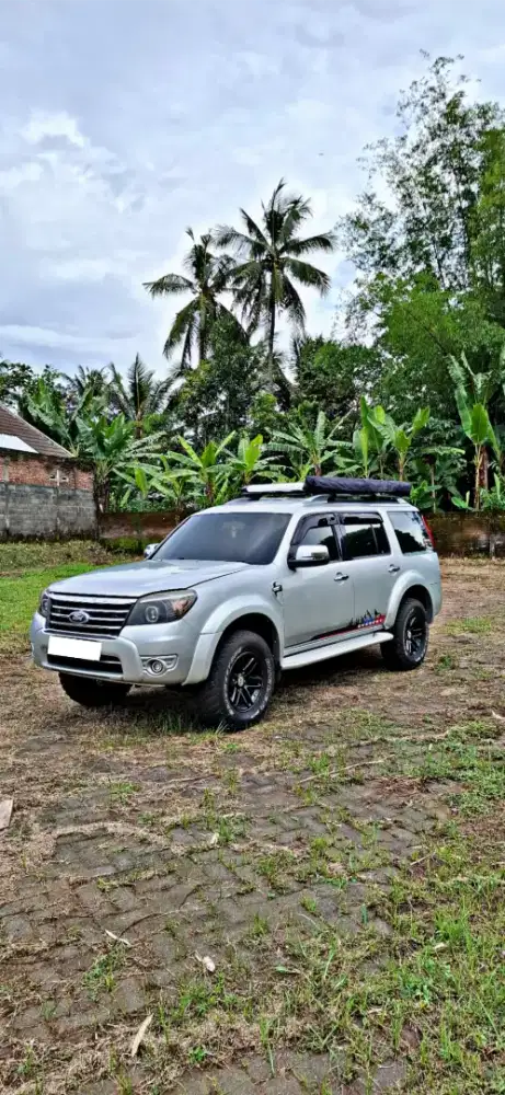 EVEREST MANUAL 2009 TOP CONDITION