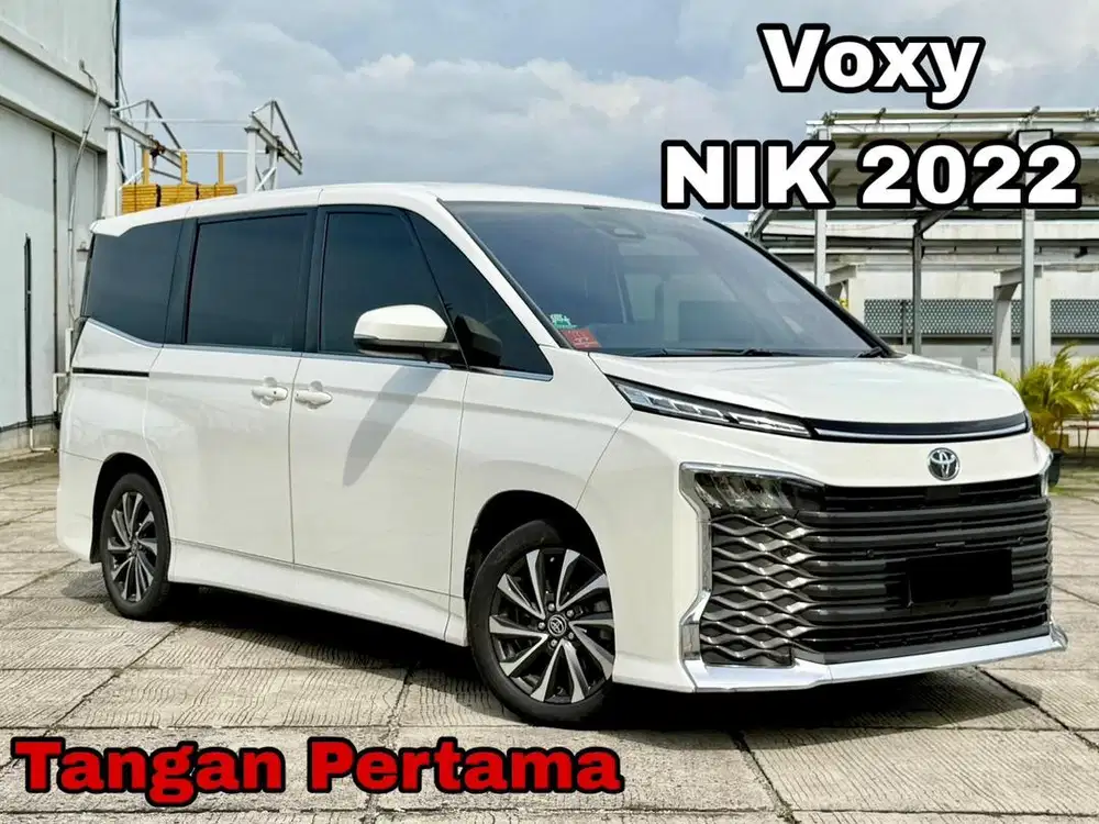 New Model / Toyota Voxy 2.0 2022