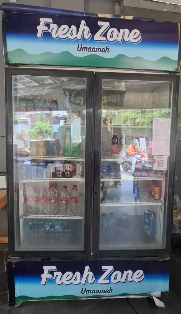 Showcase minuman dingin