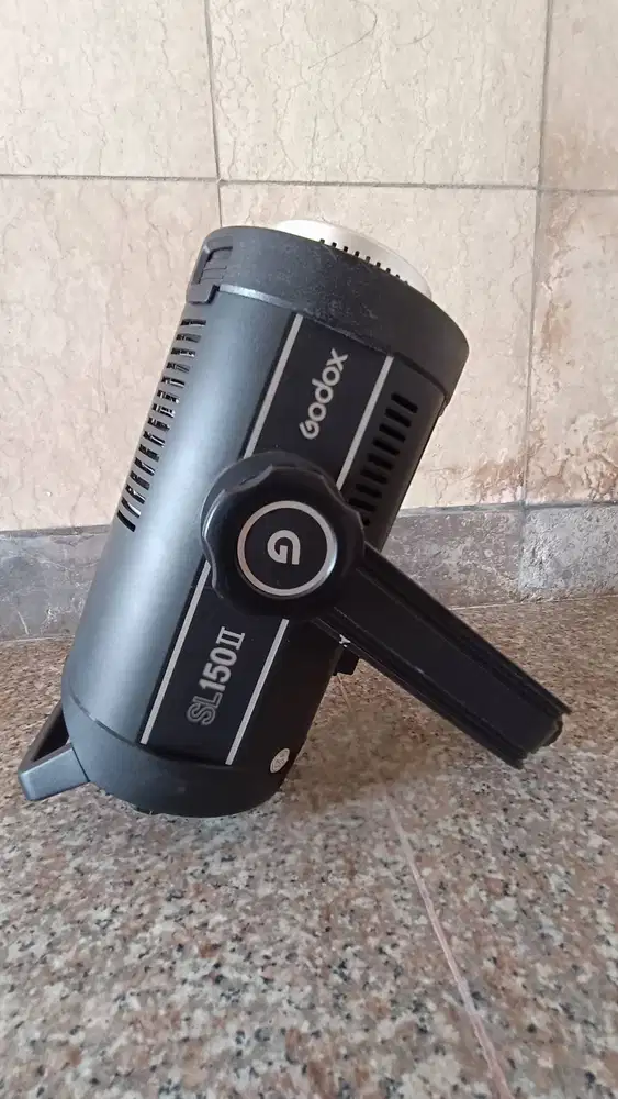 Lighting  GODOX SL 150W ii video led