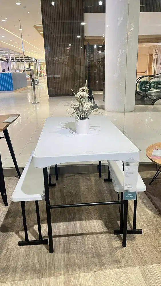 Cliv set meja lipet dan kursi lipet