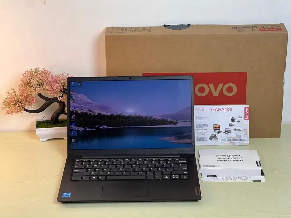 Lenovo V14 G4 i3 Gen 13 RAM 8 SSD 256 Like New Garansi Juli 2027