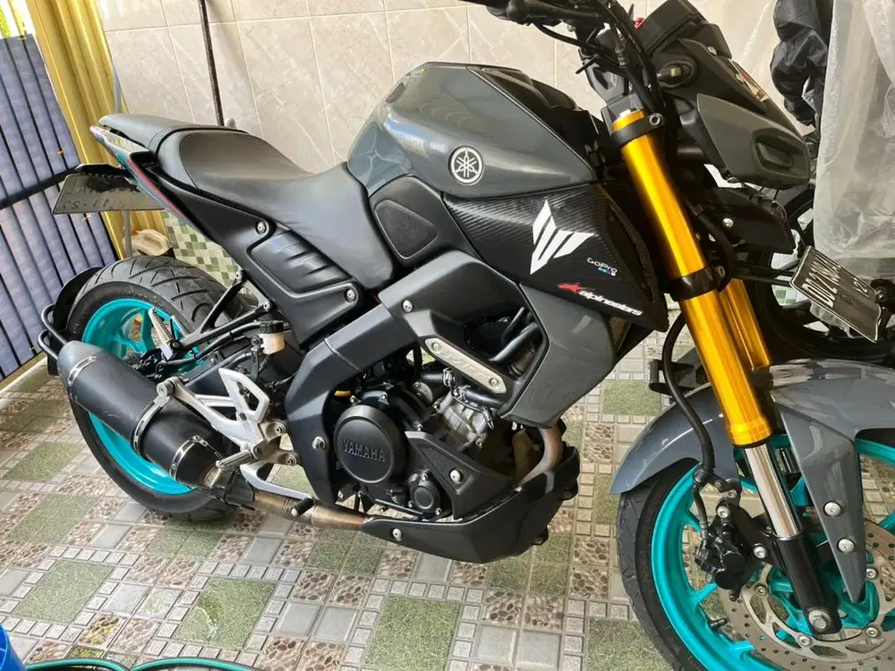 MOTOR YAMAHA MT 15