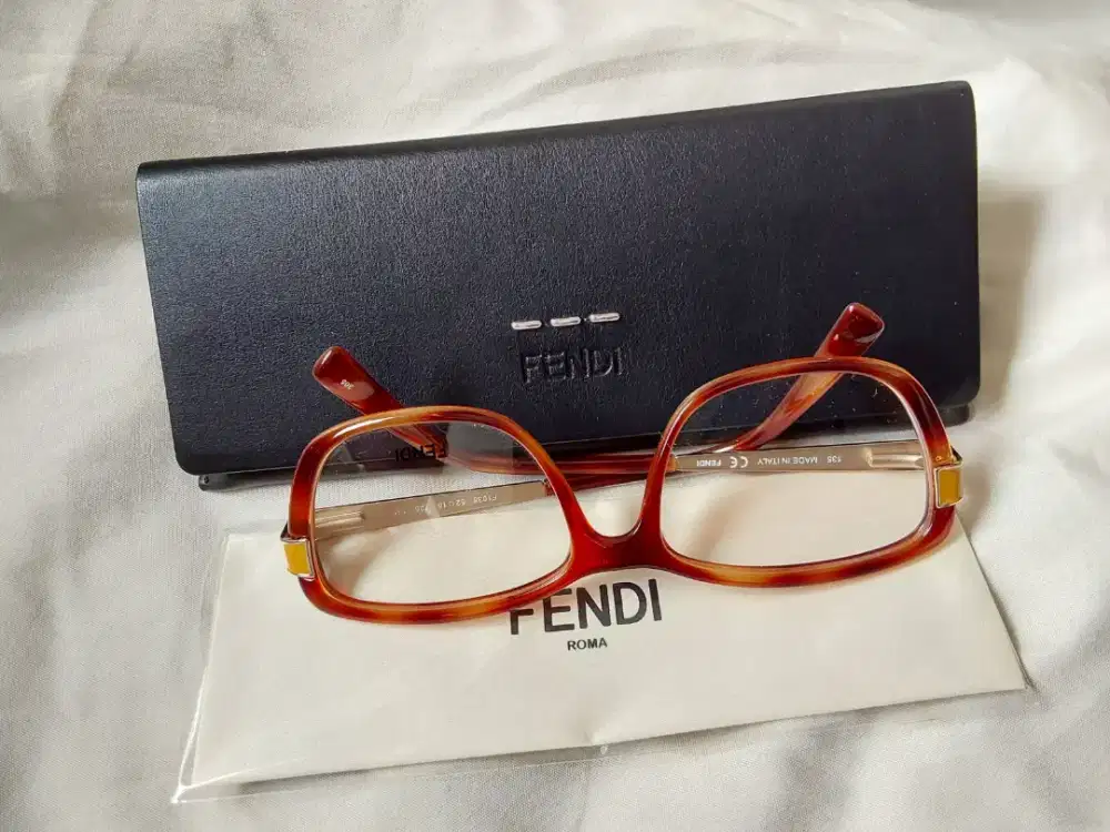 Kacamata  FENDI Rectangular Eyeglasses 1038 Frames + Case Authentic