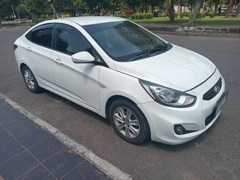 Hyundai Excel III 2013 Putih