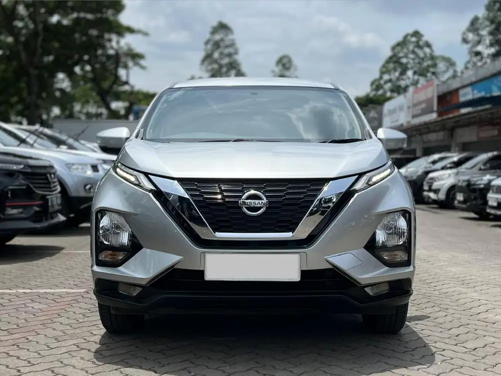 HARGA MURAH!! NISSAN LIVINA VE AT MATIC 2022 SILVER